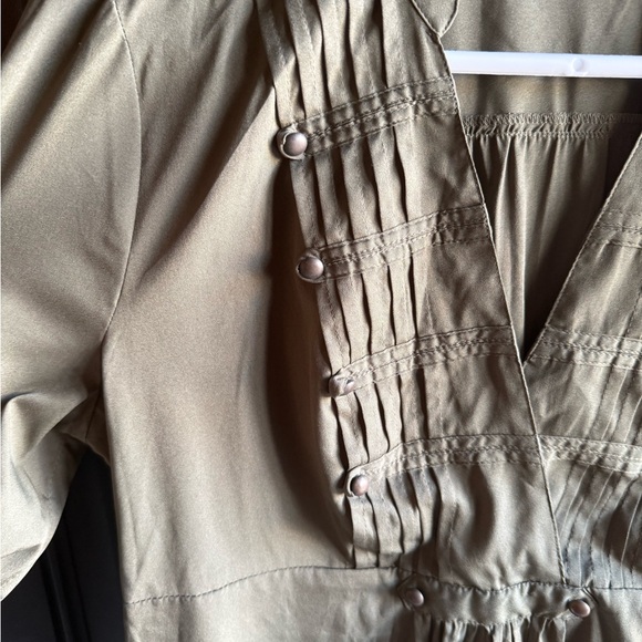 Motherhood Maternity olive green ruffled 3/4 sleeve tunic blouse Size Medium - Picture 3 of 10